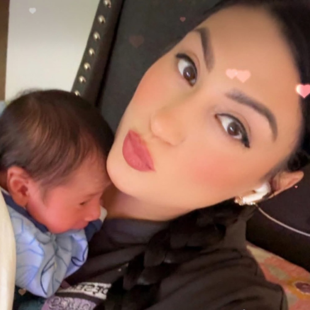 Meet your Posher, Abigail